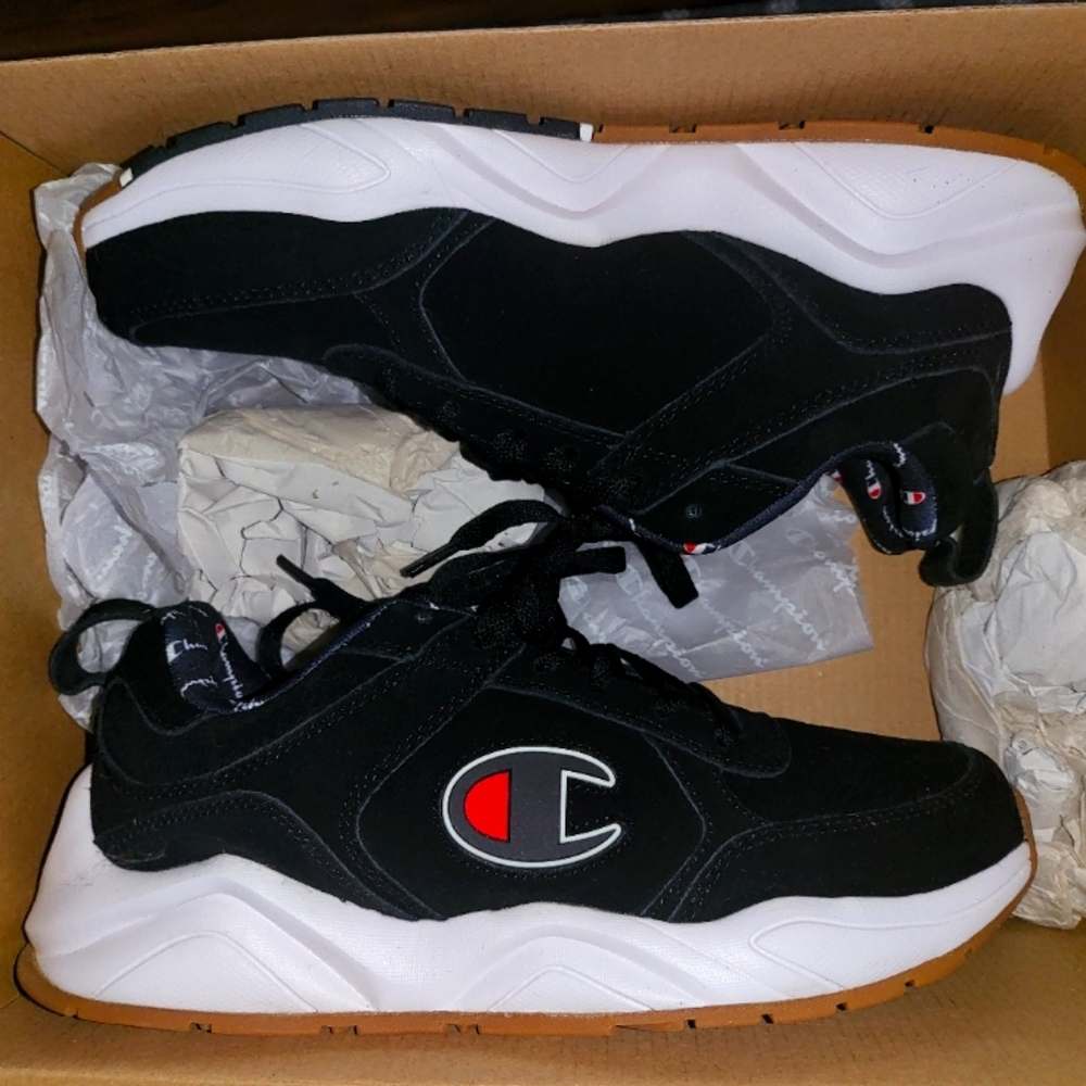 Champion Size 8 Men Color: Black